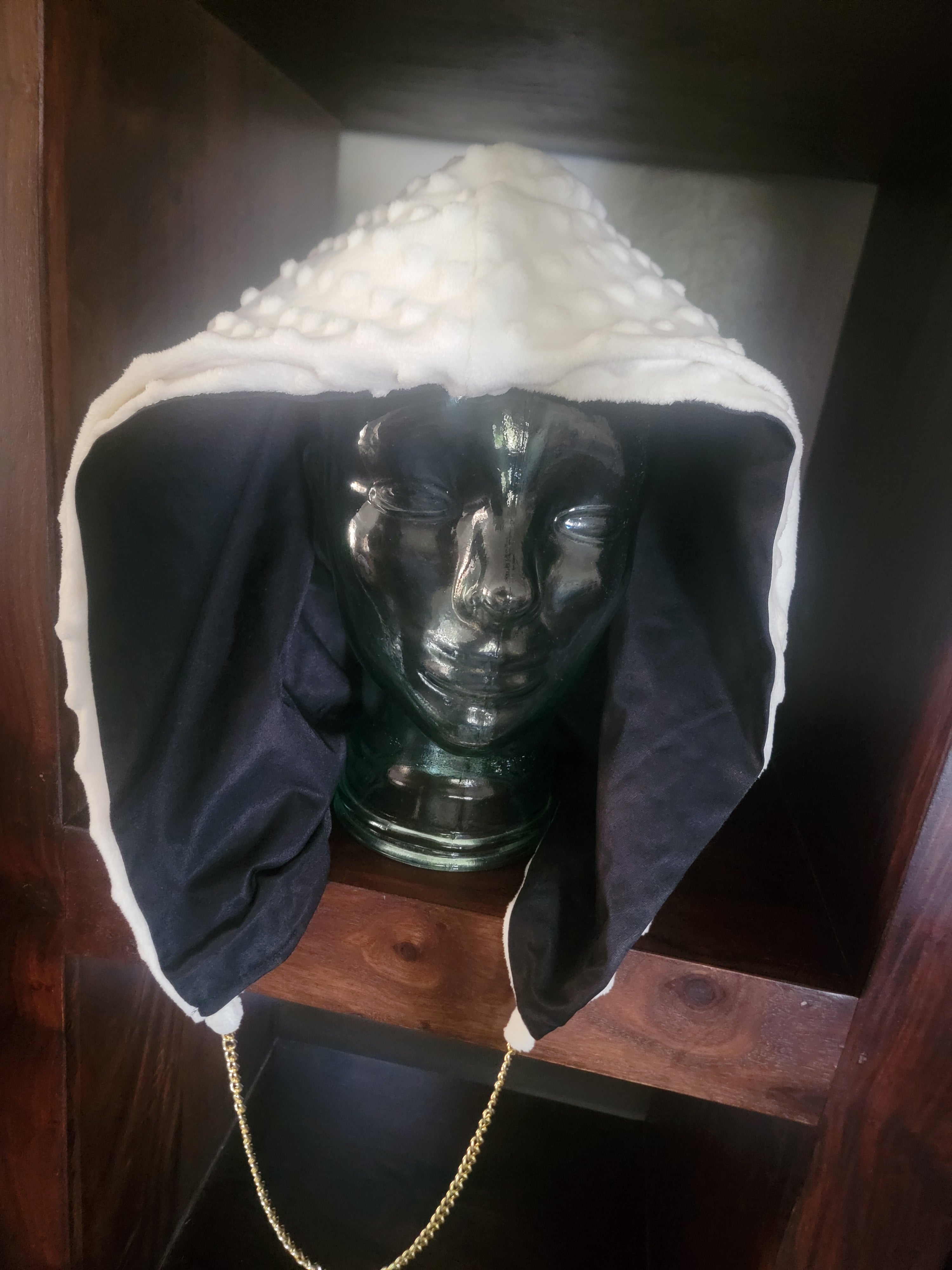 Lightweight Hood - White Fluffy/Black Water-Resistant | Gold Chain Detail