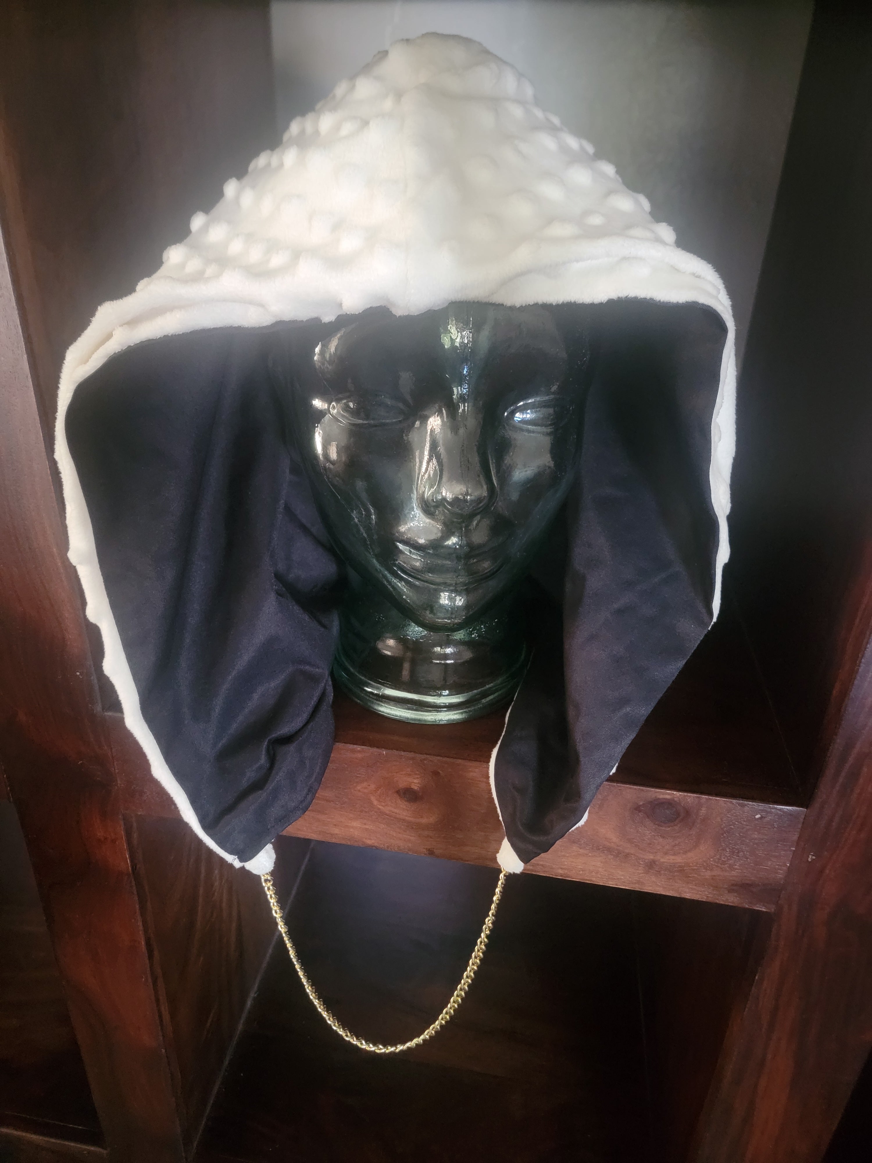 Lightweight Hood - White Fluffy/Black Water-Resistant | Gold Chain Detail